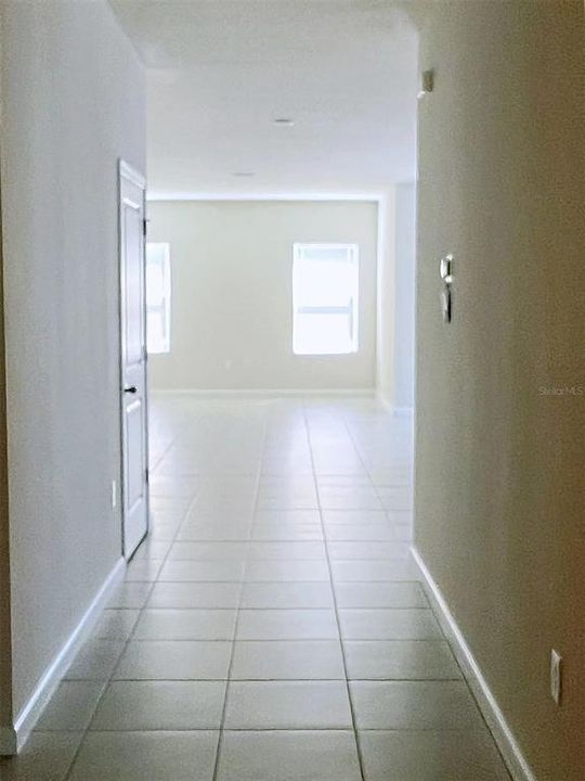 В аренду: $2,500 (4 спален, 3 ванн, 1996 Квадратных фут)