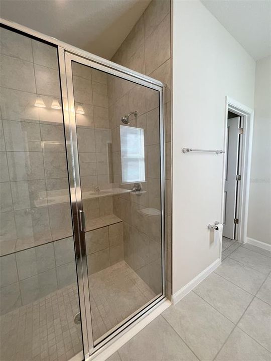 В аренду: $2,500 (4 спален, 3 ванн, 1996 Квадратных фут)