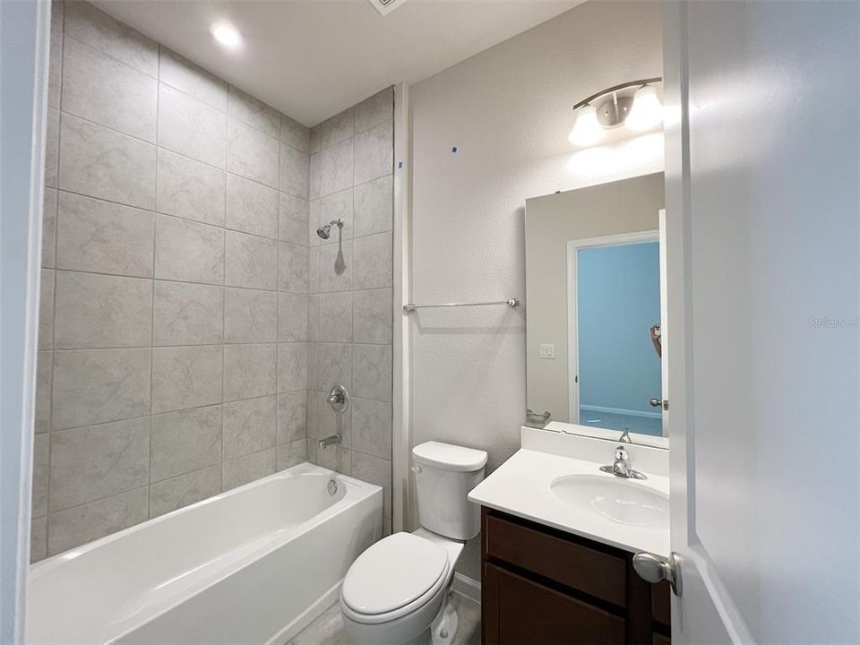 В аренду: $2,500 (4 спален, 3 ванн, 1996 Квадратных фут)