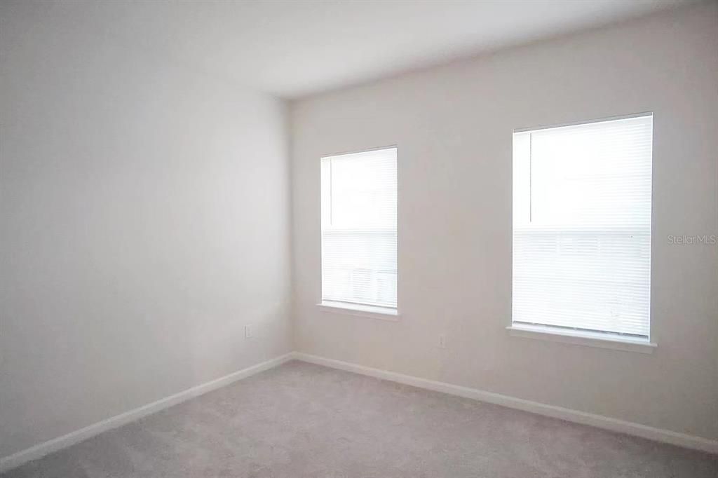 В аренду: $2,500 (4 спален, 3 ванн, 1996 Квадратных фут)