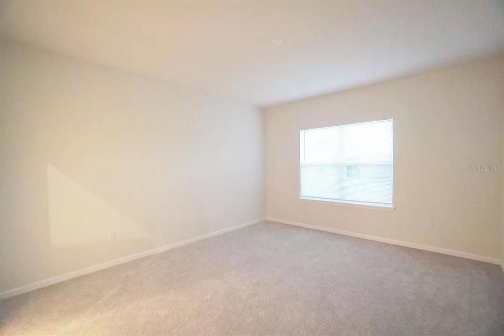 В аренду: $2,500 (4 спален, 3 ванн, 1996 Квадратных фут)