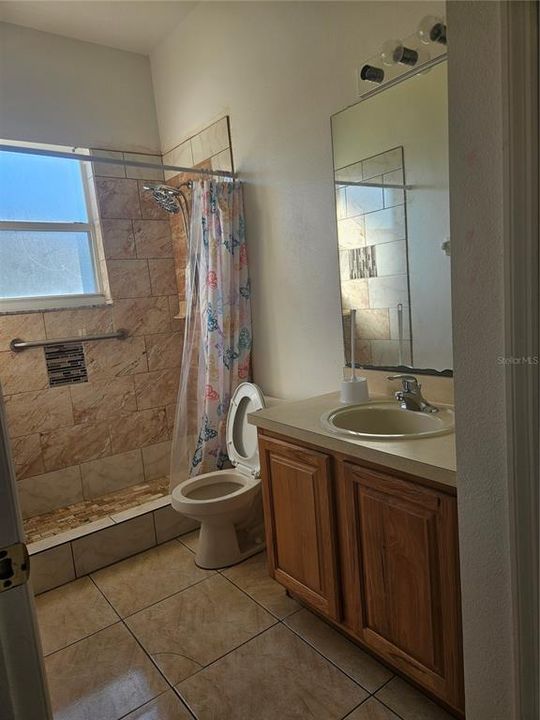 На продажу: $295,000 (4 спален, 3 ванн, 2488 Квадратных фут)