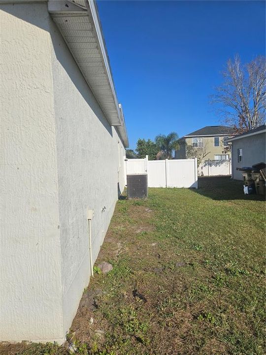 На продажу: $295,000 (4 спален, 3 ванн, 2488 Квадратных фут)