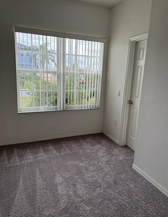 For Sale: $299,000 (4 beds, 3 baths, 2488 Square Feet)