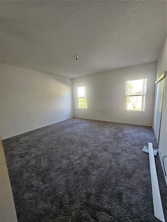 На продажу: $295,000 (4 спален, 3 ванн, 2488 Квадратных фут)