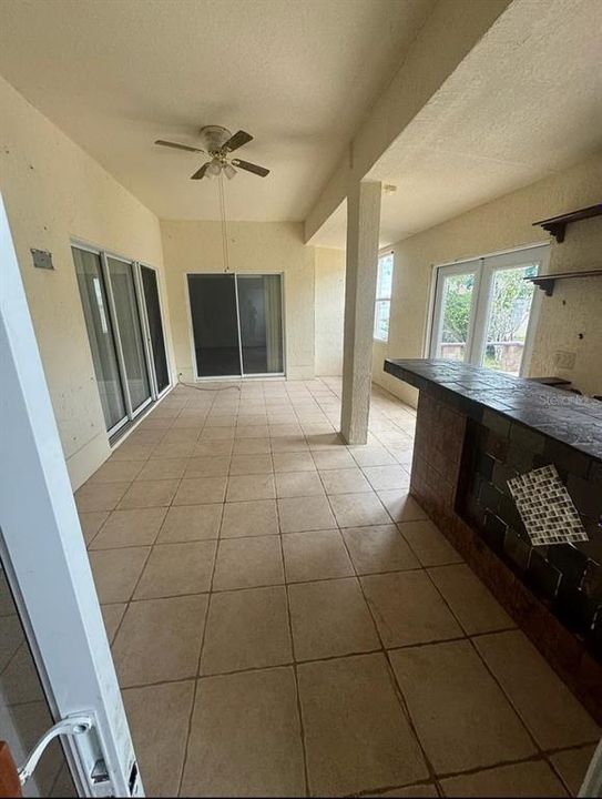 For Sale: $299,000 (4 beds, 3 baths, 2488 Square Feet)