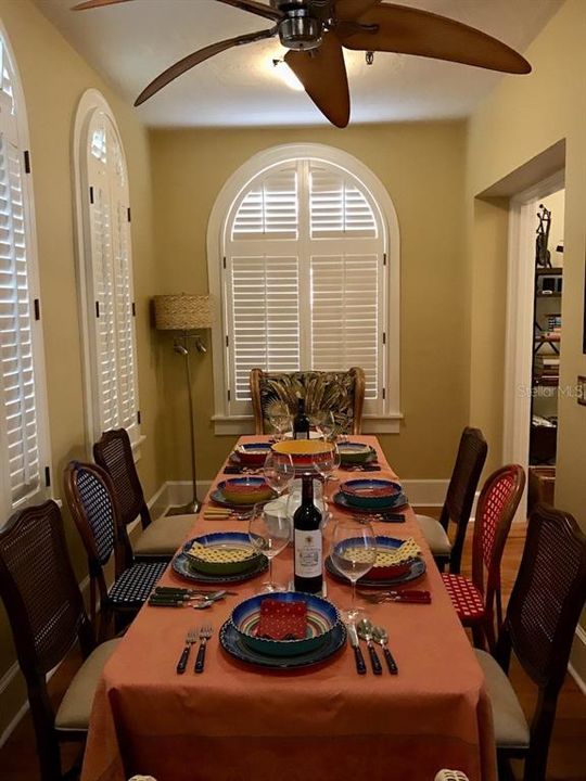 For Sale: $399,900 (1 beds, 1 baths, 676 Square Feet)