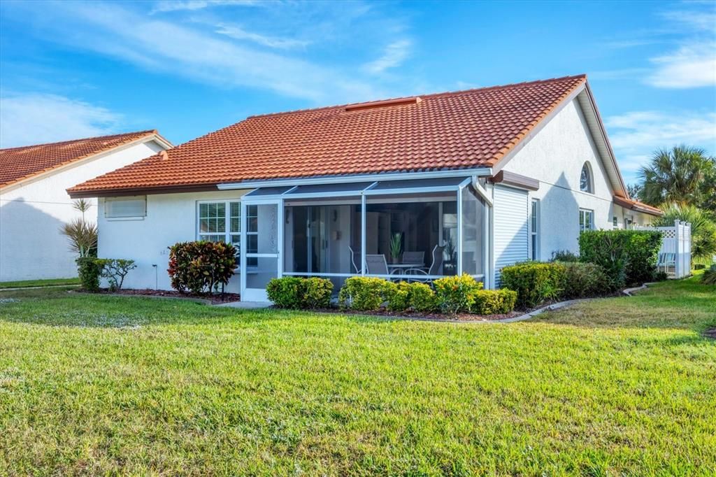 For Sale: $299,512 (2 beds, 2 baths, 1624 Square Feet)