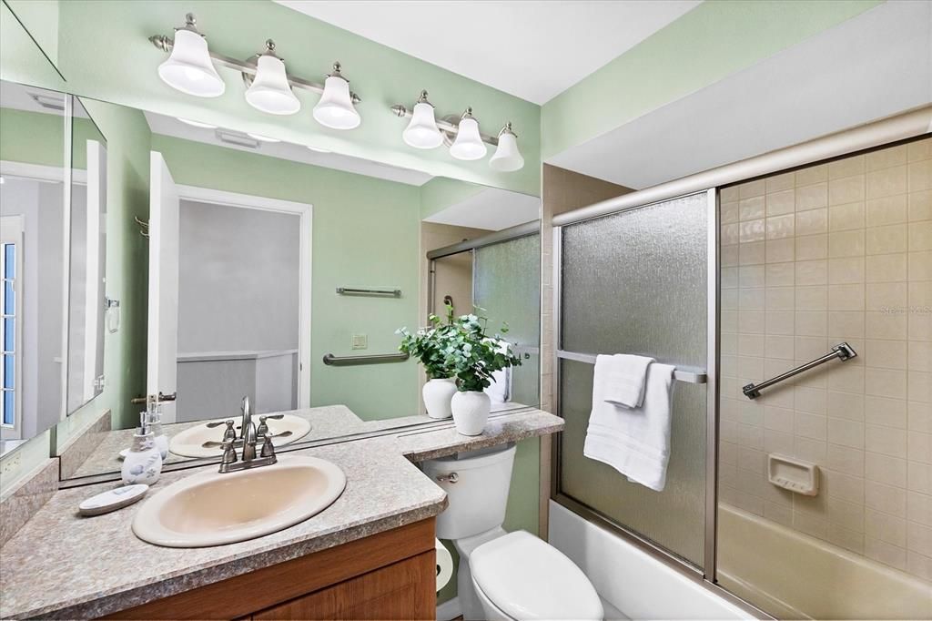 For Sale: $299,512 (2 beds, 2 baths, 1624 Square Feet)