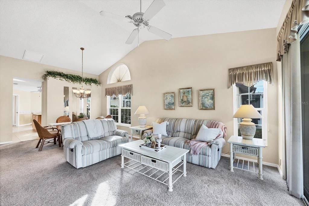 For Sale: $299,512 (2 beds, 2 baths, 1624 Square Feet)