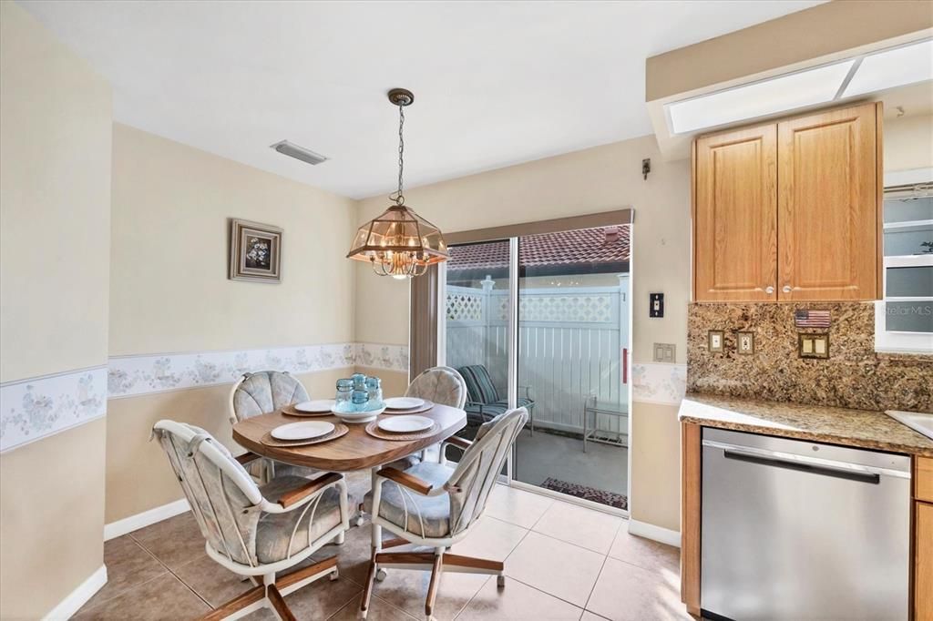 For Sale: $299,512 (2 beds, 2 baths, 1624 Square Feet)