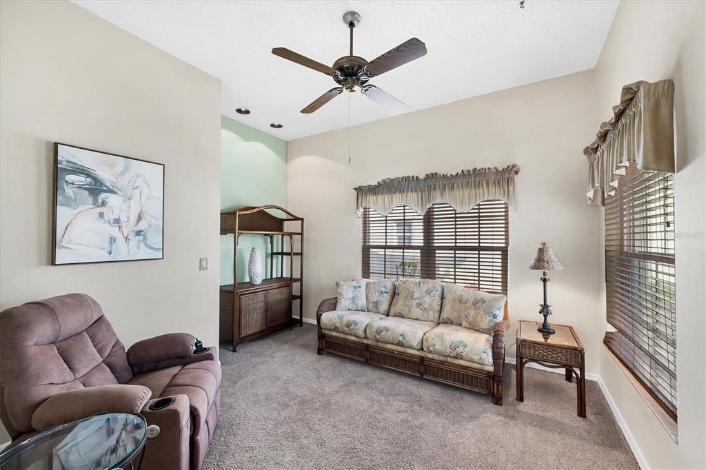 For Sale: $299,512 (2 beds, 2 baths, 1624 Square Feet)