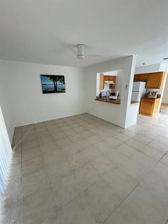 For Sale: $265,000 (2 beds, 2 baths, 1120 Square Feet)