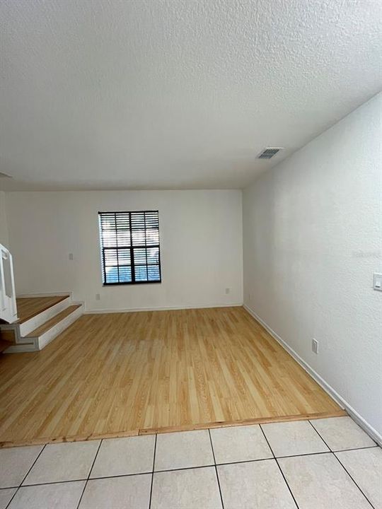 For Sale: $265,000 (2 beds, 2 baths, 1120 Square Feet)