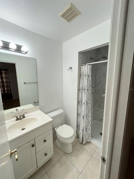 For Sale: $265,000 (2 beds, 2 baths, 1120 Square Feet)