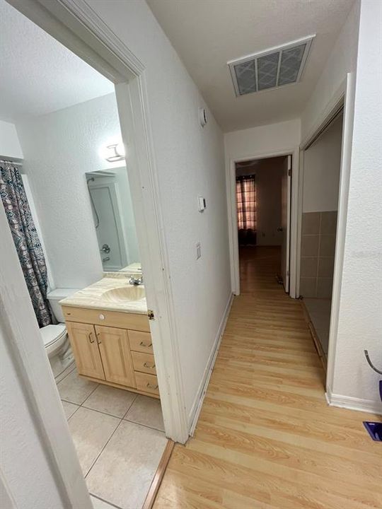 For Sale: $265,000 (2 beds, 2 baths, 1120 Square Feet)