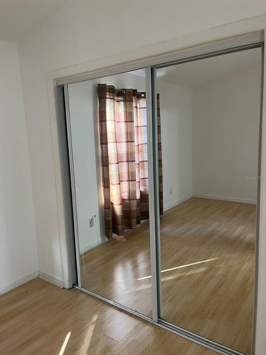 For Sale: $265,000 (2 beds, 2 baths, 1120 Square Feet)