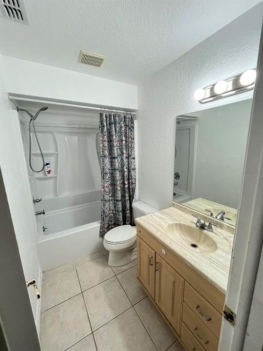 For Sale: $265,000 (2 beds, 2 baths, 1120 Square Feet)