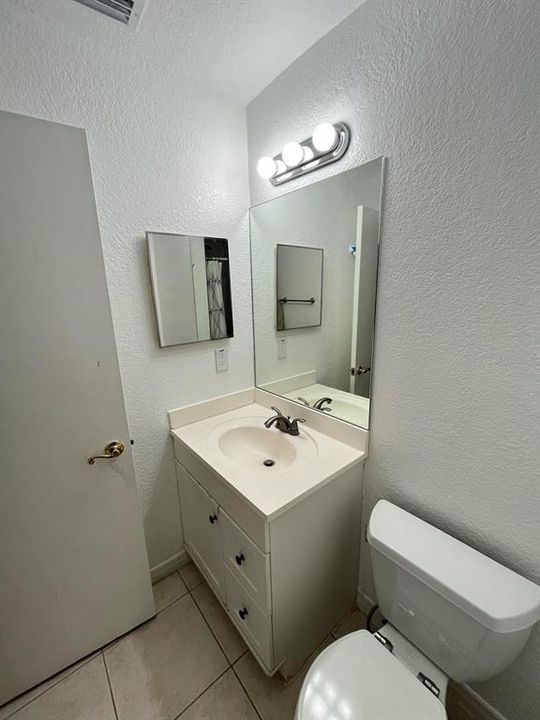 For Sale: $265,000 (2 beds, 2 baths, 1120 Square Feet)