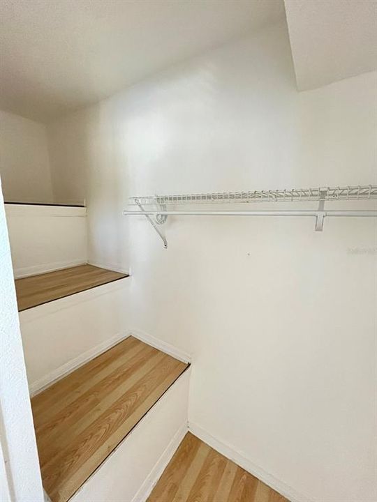 For Sale: $265,000 (2 beds, 2 baths, 1120 Square Feet)