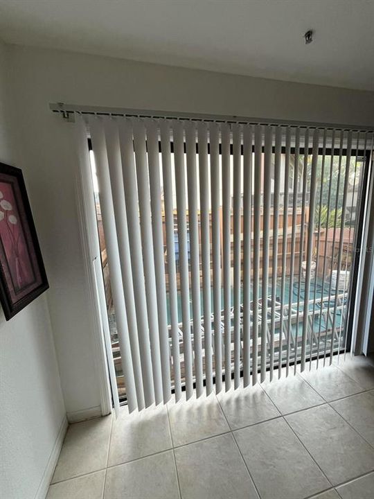 For Sale: $265,000 (2 beds, 2 baths, 1120 Square Feet)