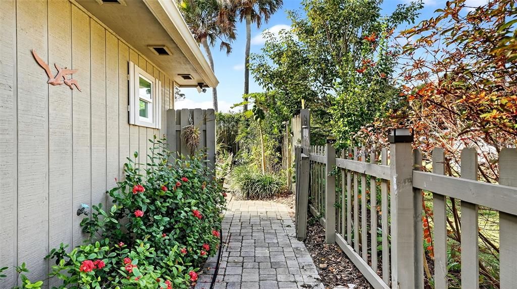 На продажу: $874,900 (4 спален, 3 ванн, 2590 Квадратных фут)