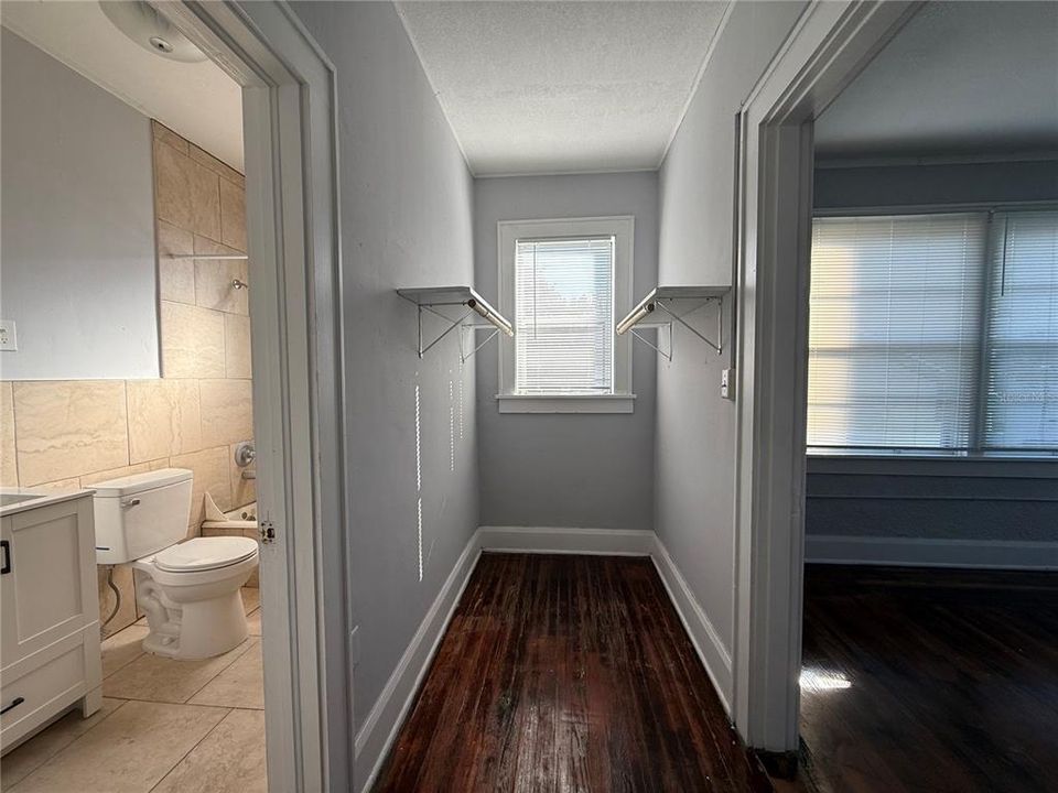 В аренду: $1,200 (2 спален, 1 ванн, 800 Квадратных фут)