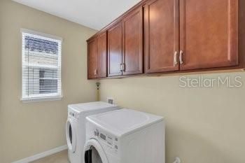For Rent: $3,795 (3 beds, 2 baths, 2614 Square Feet)