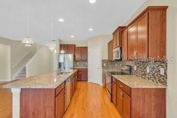 For Rent: $3,795 (3 beds, 2 baths, 2614 Square Feet)