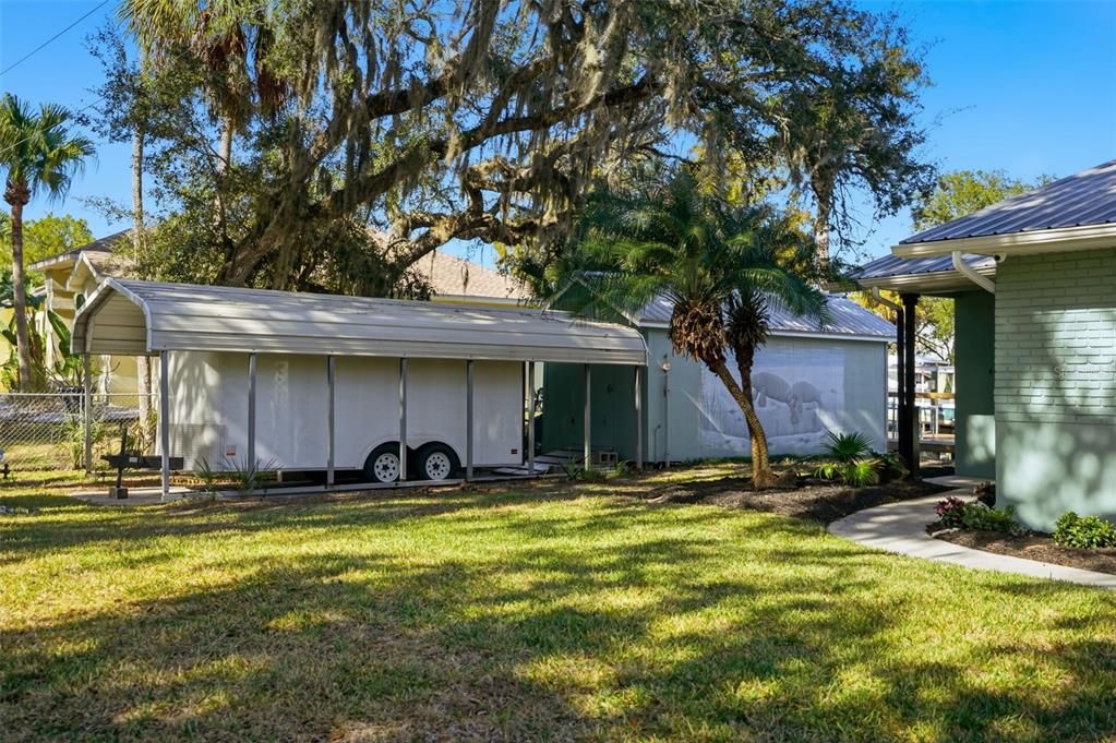 На продажу: $399,000 (2 спален, 1 ванн, 1104 Квадратных фут)