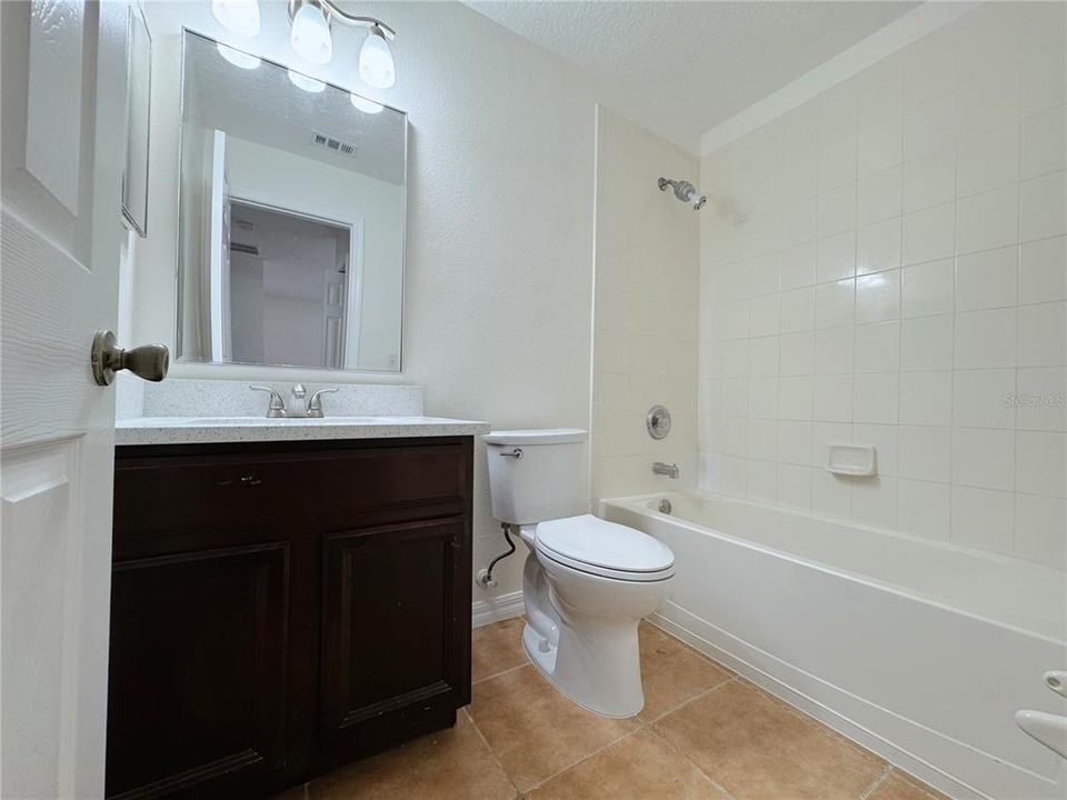 En Renta: $2,100 (3 camas, 2 baños, 1872 Pies cuadrados)