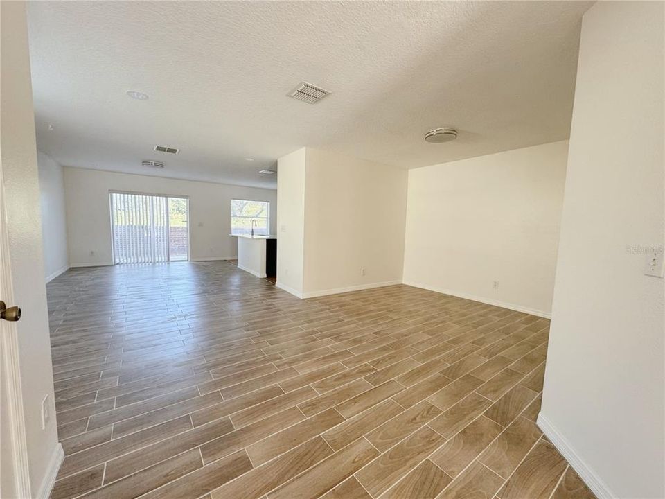 En Renta: $2,100 (3 camas, 2 baños, 1872 Pies cuadrados)