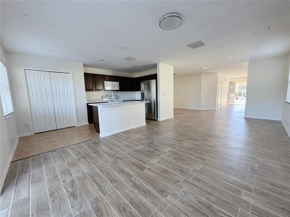 En Renta: $2,100 (3 camas, 2 baños, 1872 Pies cuadrados)