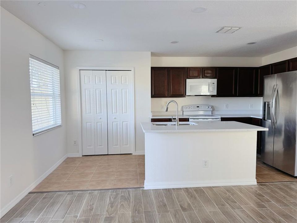 En Renta: $2,100 (3 camas, 2 baños, 1872 Pies cuadrados)