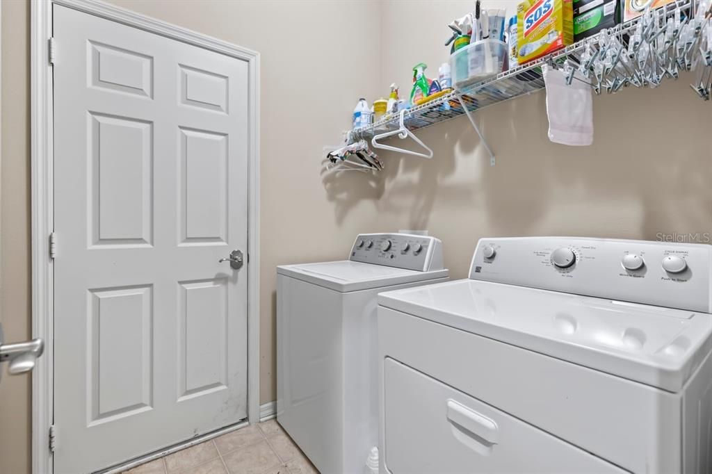 待售: $375,000 (3 贝兹, 2 浴室, 1997 平方英尺)