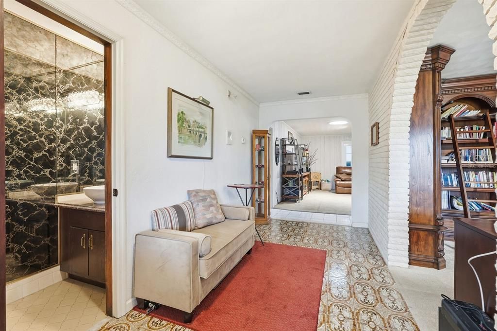 待售: $995,000 (4 贝兹, 2 浴室, 4783 平方英尺)