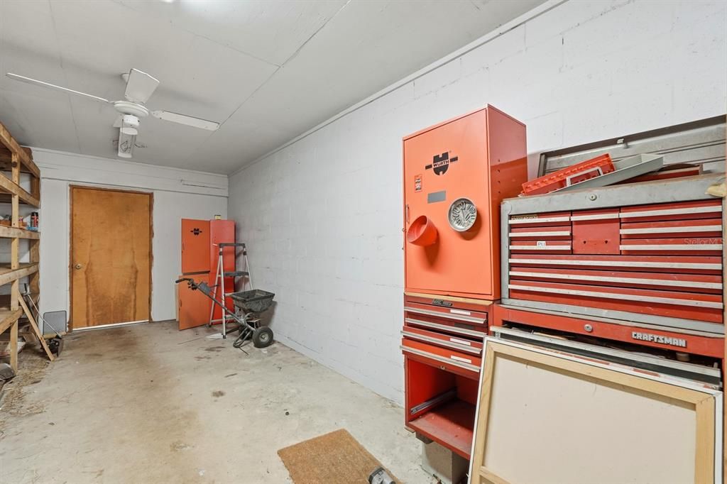 待售: $995,000 (4 贝兹, 2 浴室, 4783 平方英尺)