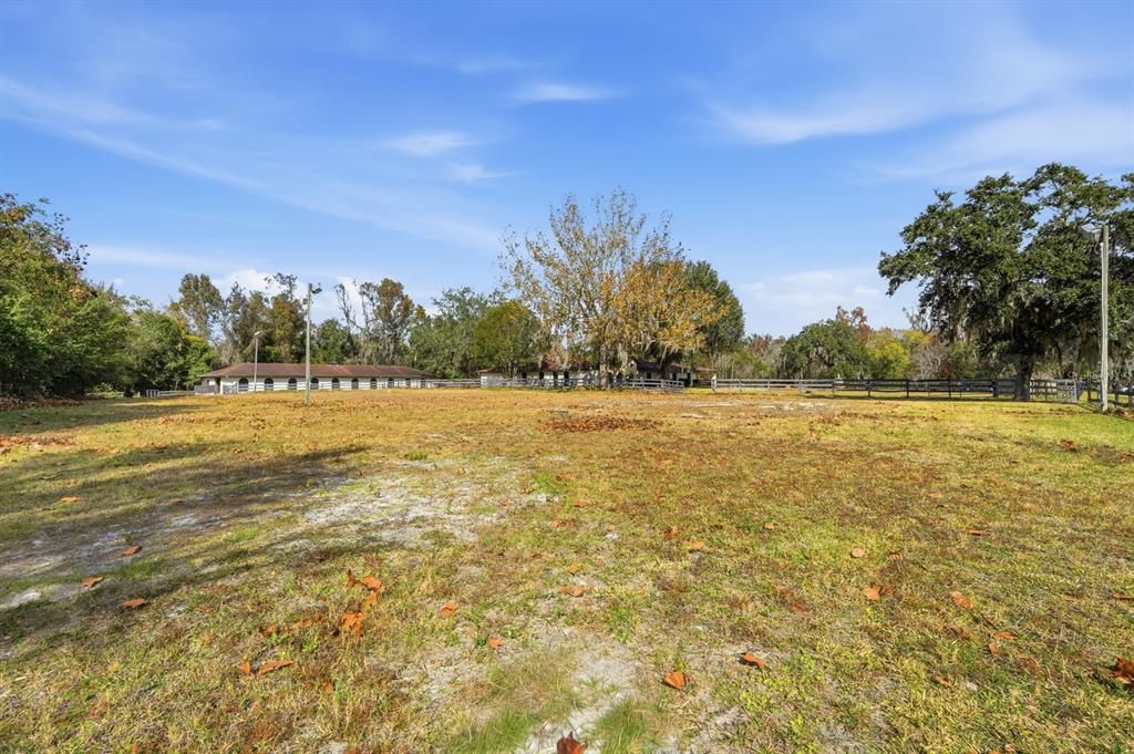 待售: $995,000 (4 贝兹, 2 浴室, 4783 平方英尺)