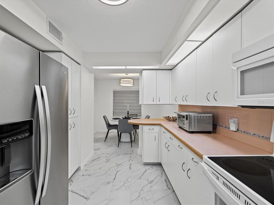 出租: $3,750 (2 贝兹, 2 浴室, 1470 平方英尺)