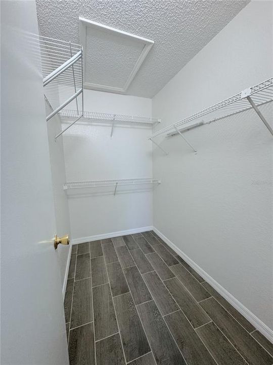 For Rent: $1,250 (1 beds, 1 baths, 673 Square Feet)