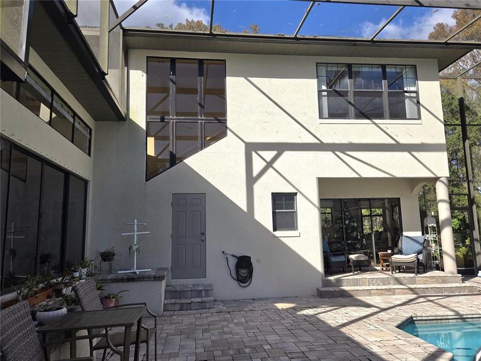 For Sale: $825,000 (3 beds, 4 baths, 3642 Square Feet)