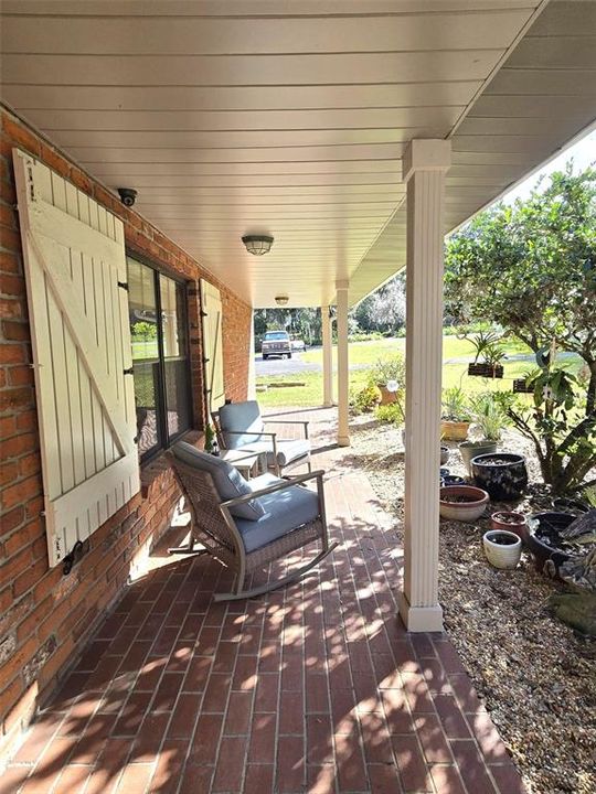 For Sale: $825,000 (3 beds, 4 baths, 3642 Square Feet)