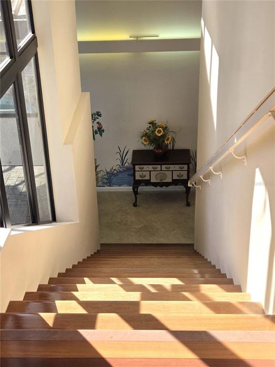 For Sale: $825,000 (3 beds, 4 baths, 3642 Square Feet)