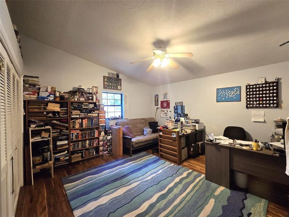 For Sale: $825,000 (3 beds, 4 baths, 3642 Square Feet)