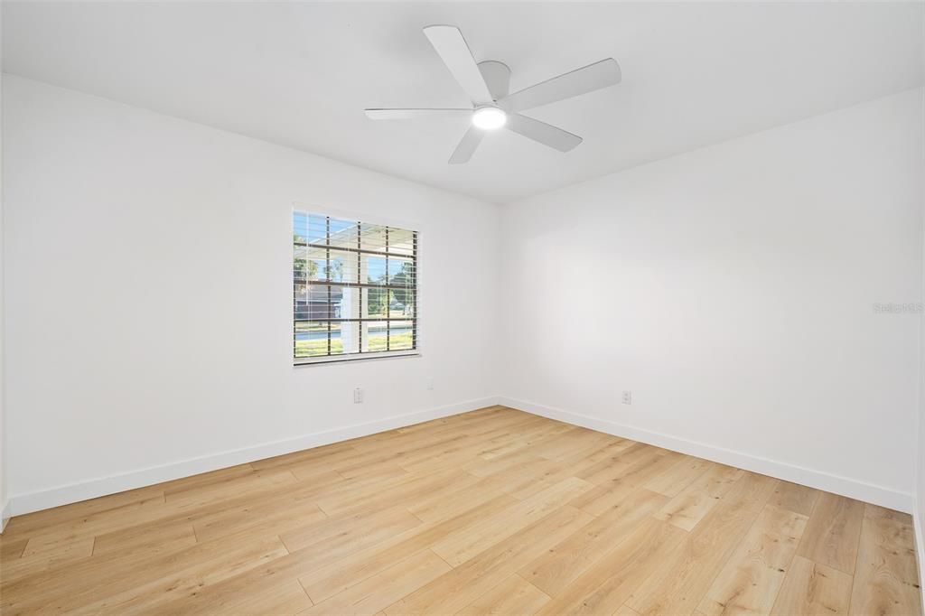 For Sale: $535,000 (3 beds, 2 baths, 1986 Square Feet)