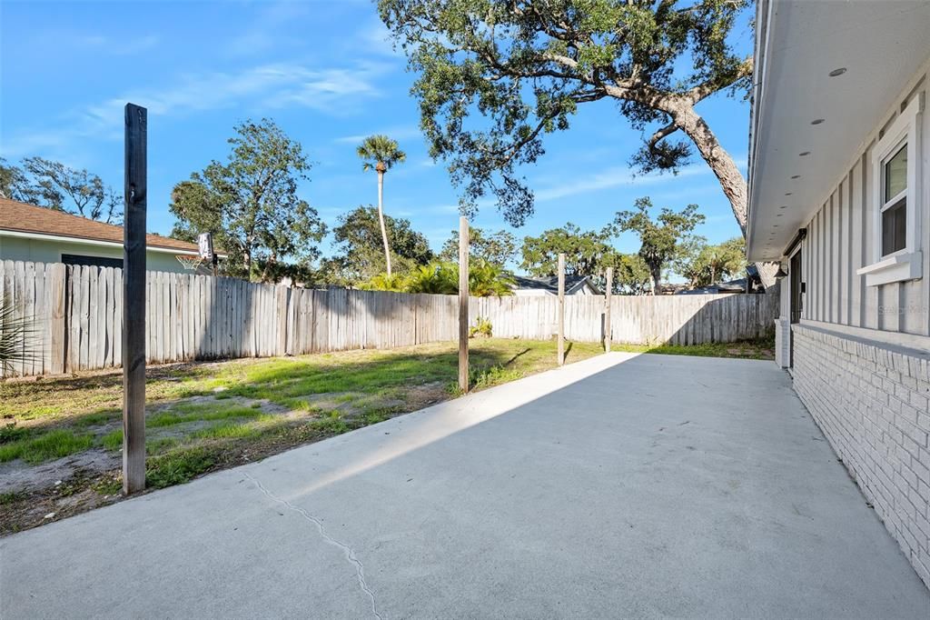 For Sale: $535,000 (3 beds, 2 baths, 1986 Square Feet)