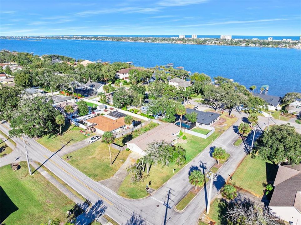 For Sale: $535,000 (3 beds, 2 baths, 1986 Square Feet)