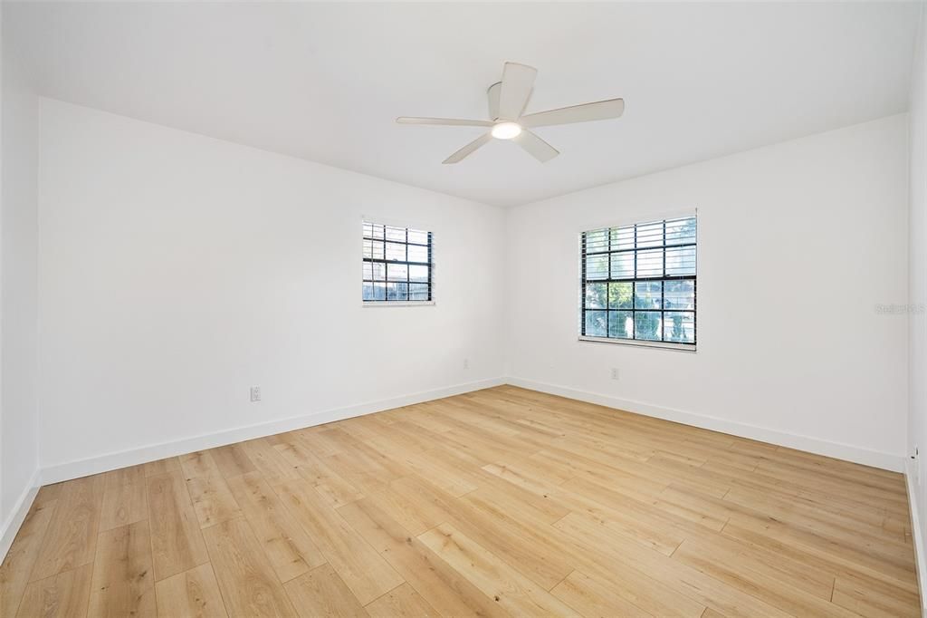 For Sale: $535,000 (3 beds, 2 baths, 1986 Square Feet)