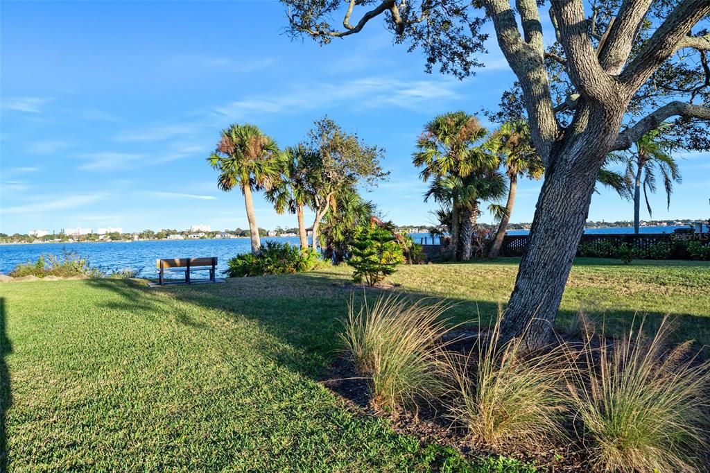 For Sale: $535,000 (3 beds, 2 baths, 1986 Square Feet)