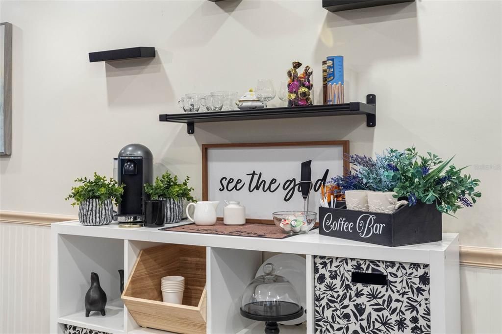 出租: $3,000 (4 贝兹, 2 浴室, 1405 平方英尺)